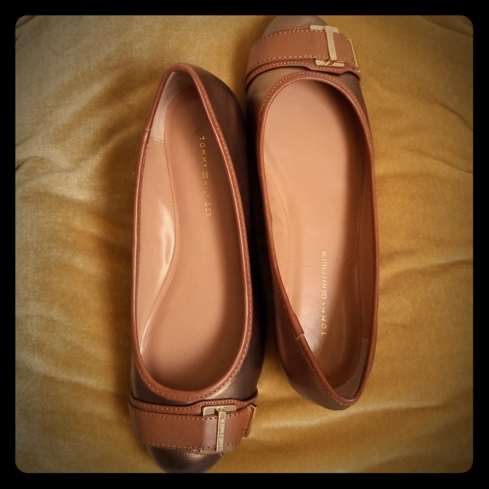 FINAL PRICE! TOMMY HILFIGER TW CATE FLATS!